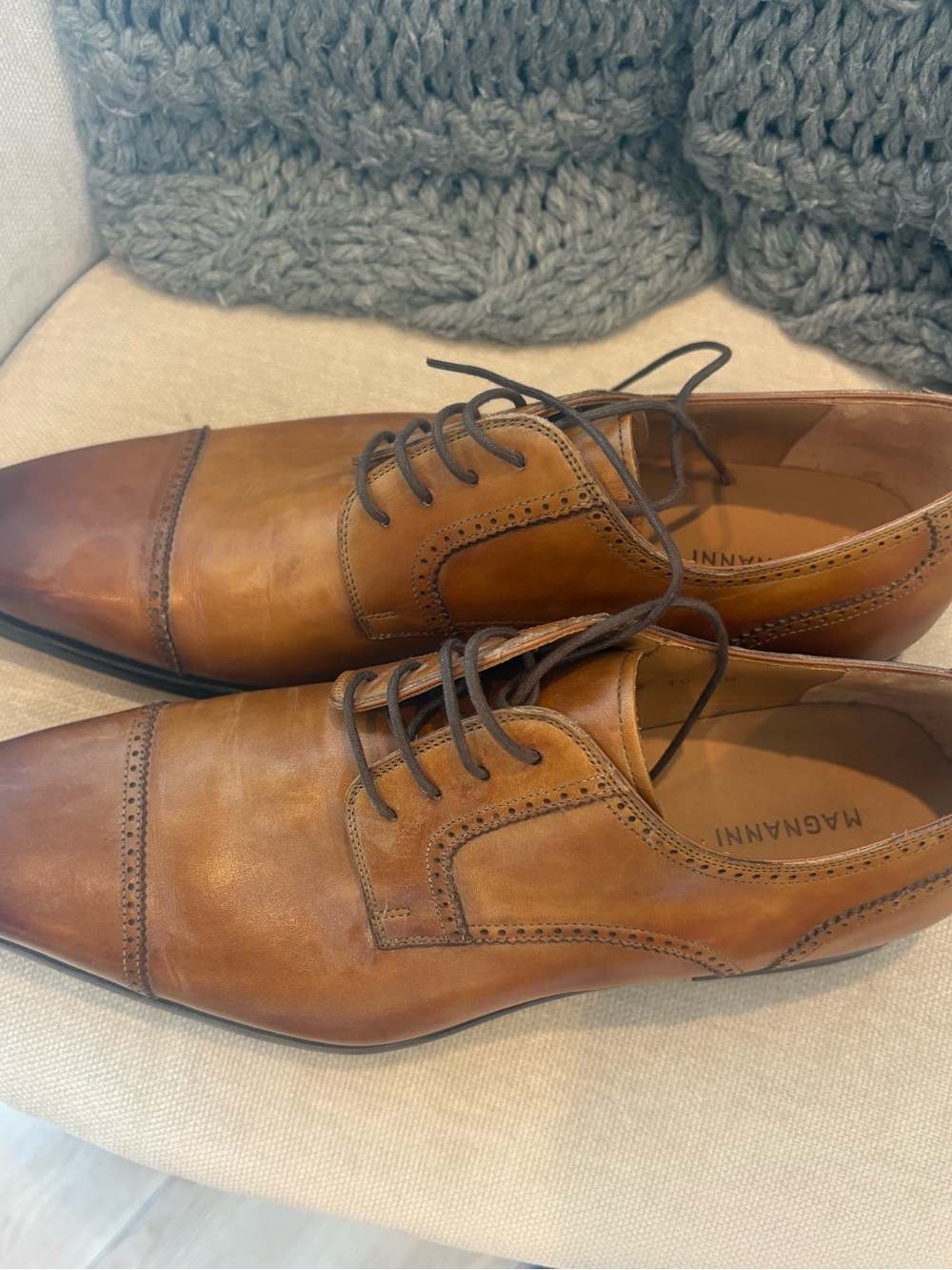 Magnanni Brown Leather Cap-Toe Derby Shoes